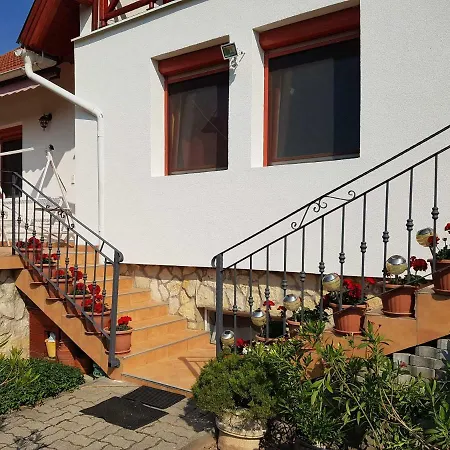 Rege Apartmán Alsóörs